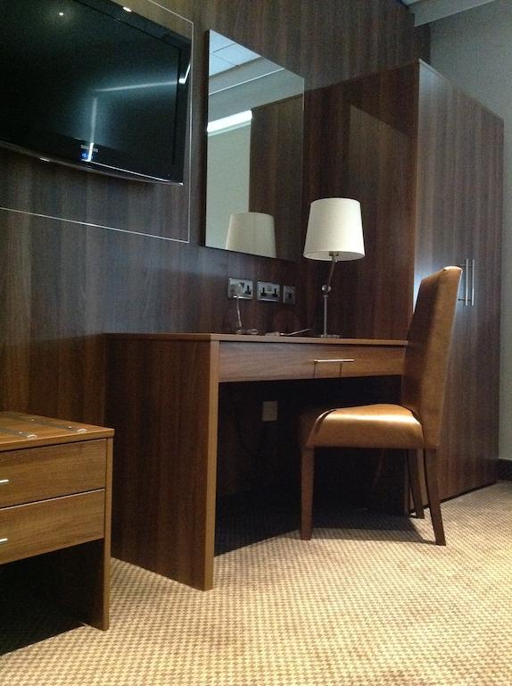 Hotel Ambassadeur Saint Clement Room photo